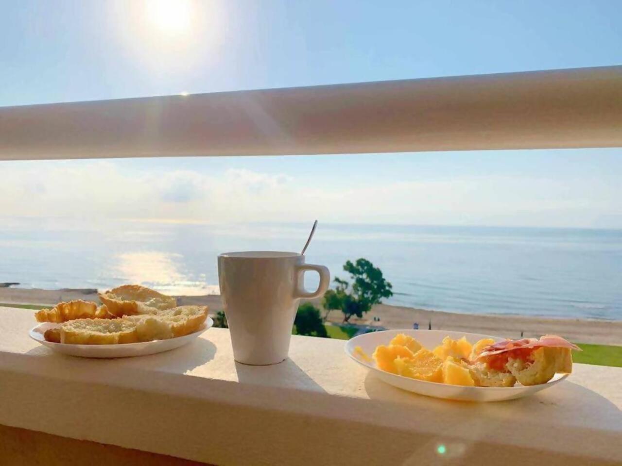 Apartamento Ayf Amaneceres Frente Al Mar Oropesa del Mar Exterior foto